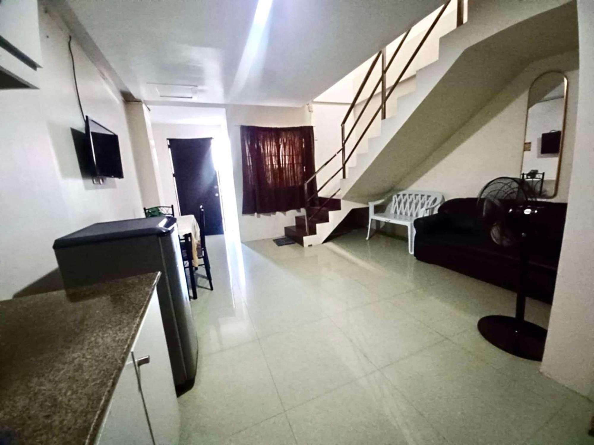 2020 Travelers Inn Dumaguete City Exterior foto