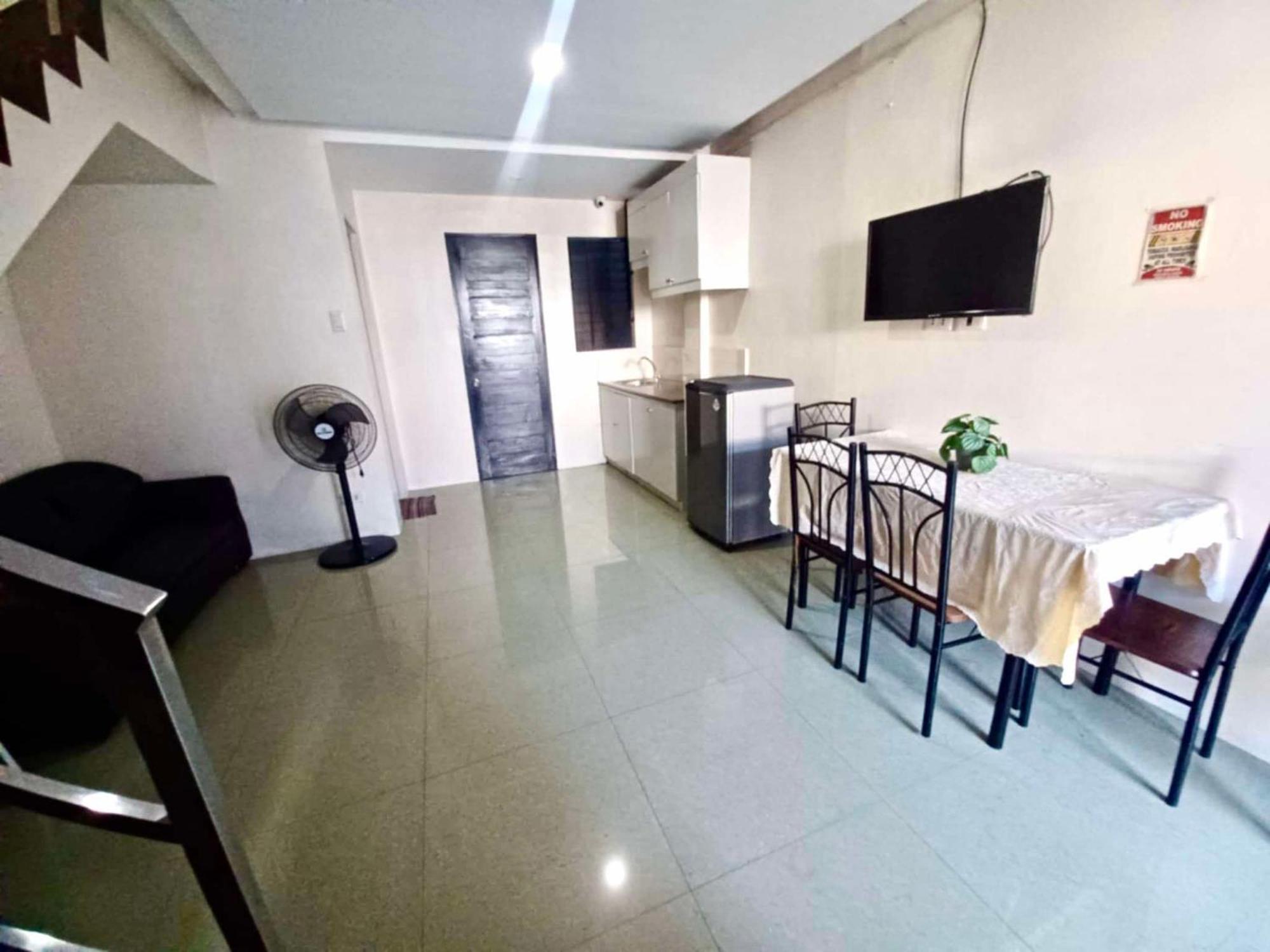 2020 Travelers Inn Dumaguete City Exterior foto
