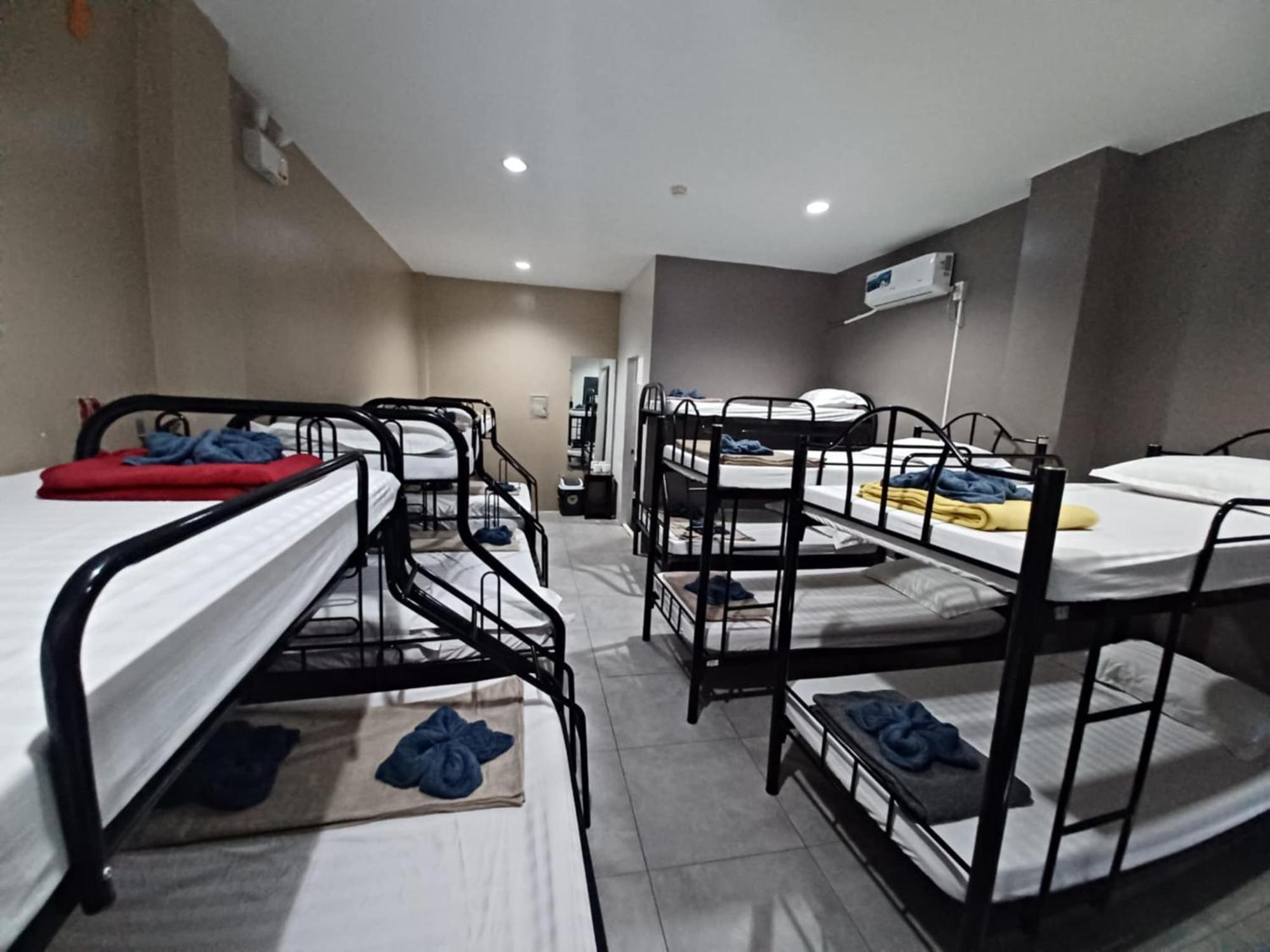 2020 Travelers Inn Dumaguete City Exterior foto